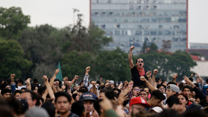 Defender la democracia es un derecho